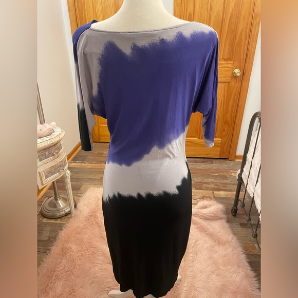Kenneth Cole New York beautiful, clingy dress! Blue, purple + black ombré dress - Picture 4 of 6